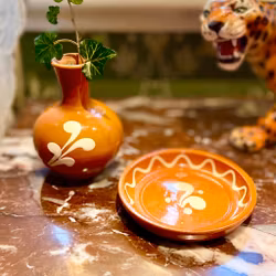 Vas och fat skånsk allmogekeramik