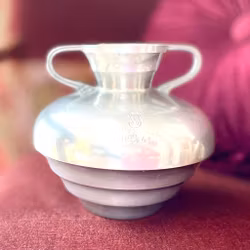 Vas av tenn Lundin & Lindberg Eskilstuna