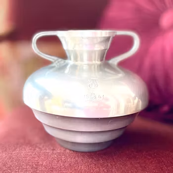 Vas av tenn Lundin & Lindberg Eskilstuna