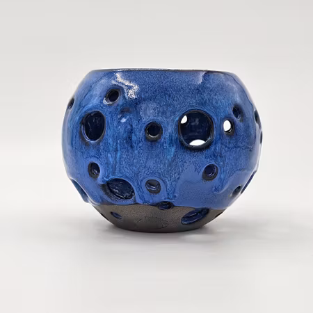 Ljuslykta Mellan, 10 cm, Blå på svart lera