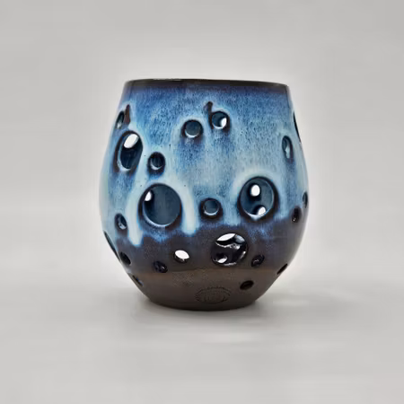 Ljuslykta Mellan, 12,5 cm, Vit på svart lera