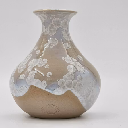 Vas med Vit kristallglasyr