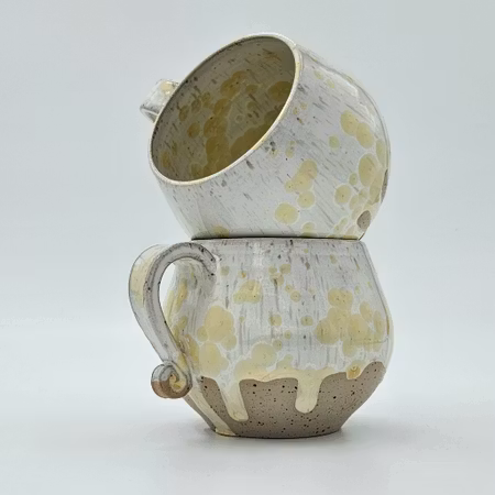 Kaffekopp, ca 3 dl, Titan kristallglasyr på pricklera