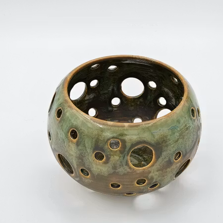 Ljuslykta Mellan, Koppar-järn Kristall på vit lera