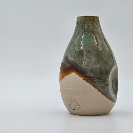 Vas med Koppar-Järn kristallglasyr