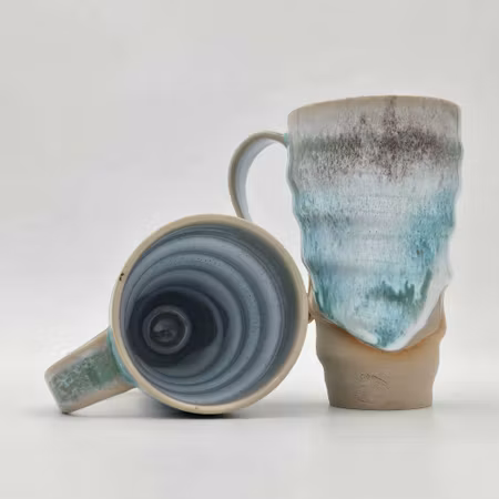 Öl- och lattemuggar, ca 5 dl, Ljusgrön-Vit.