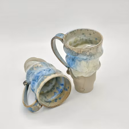 Öl- och lattemuggar, ca 5 dl, Titan-Blå kristallglasyr