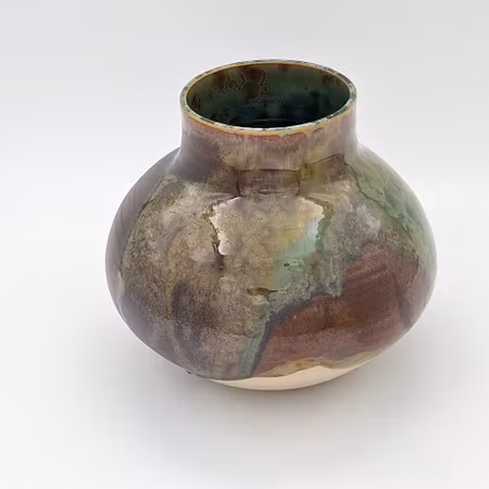 Vas med Koppar-Järn kristallglasyr, ca 17 cm