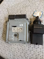 DATABOX MED NYCKLAR 07-15