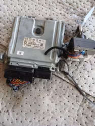 DATABOX MED NYCKLAR MB