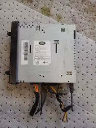 RADIO RECEIVER LANDROVER