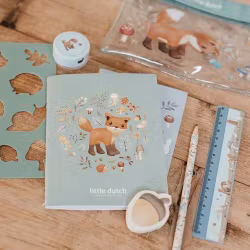 Rävens pennfodral med innehåll