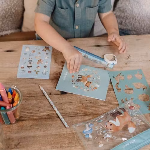 Rävens pennfodral med innehåll