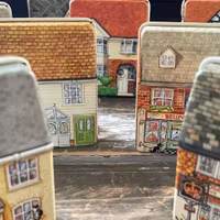 FYND Liten plåtburk i form av dockskåp - Puben