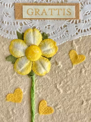 Litet, handgjort kort med kuvert - Gul blomma (Fraktfritt)