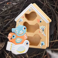 Träpussel för de minsta- Fågelholken från Djeco