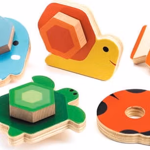 Skruva ihop djuren i trä - från Djeco