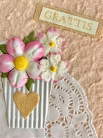 Litet, handgjort kort med kuvert - Rosa blommor (Fraktfritt)