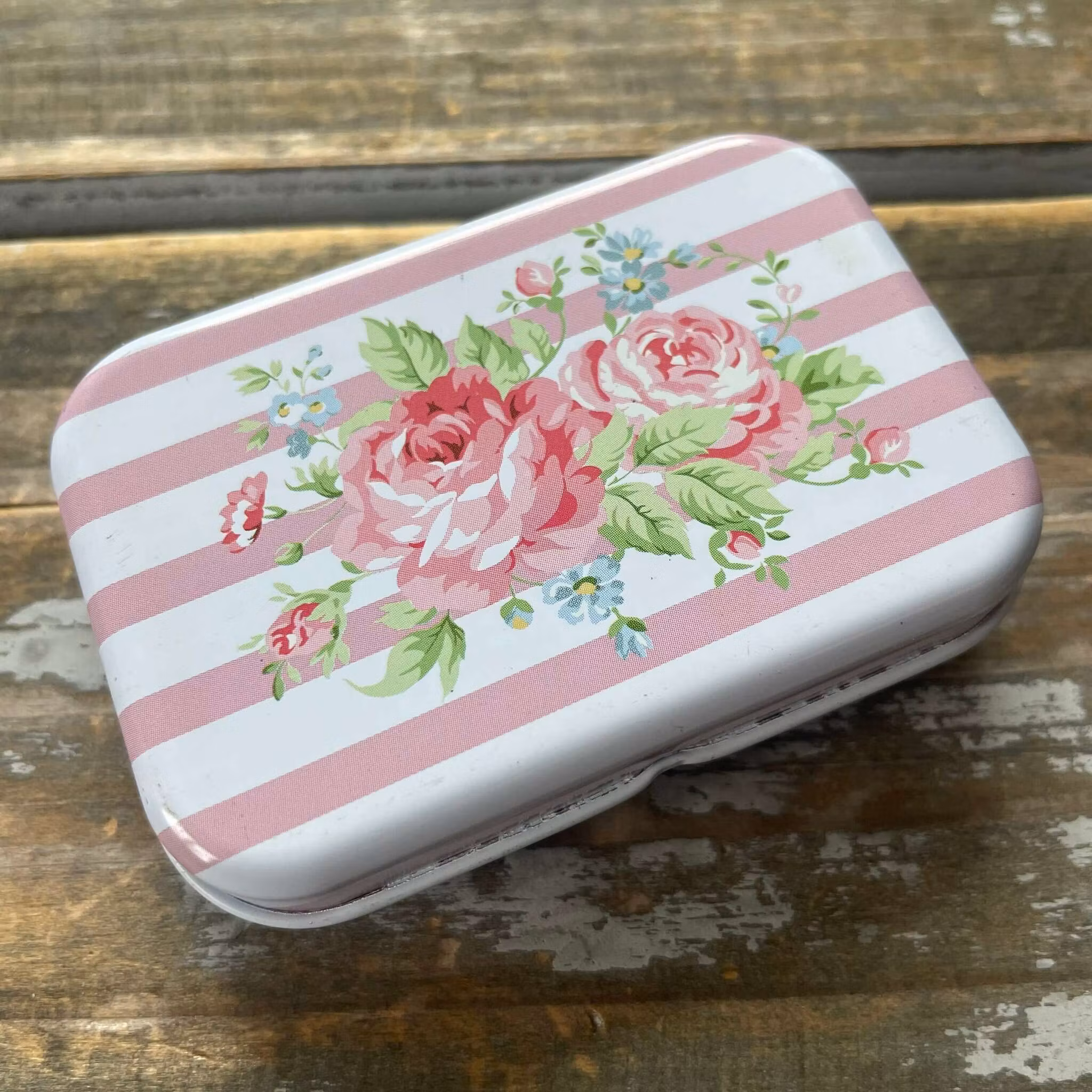 Små burkar med blommor (många olika att välja bland)