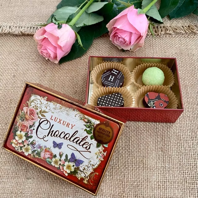 Nostalgisk ask för lyxig choklad