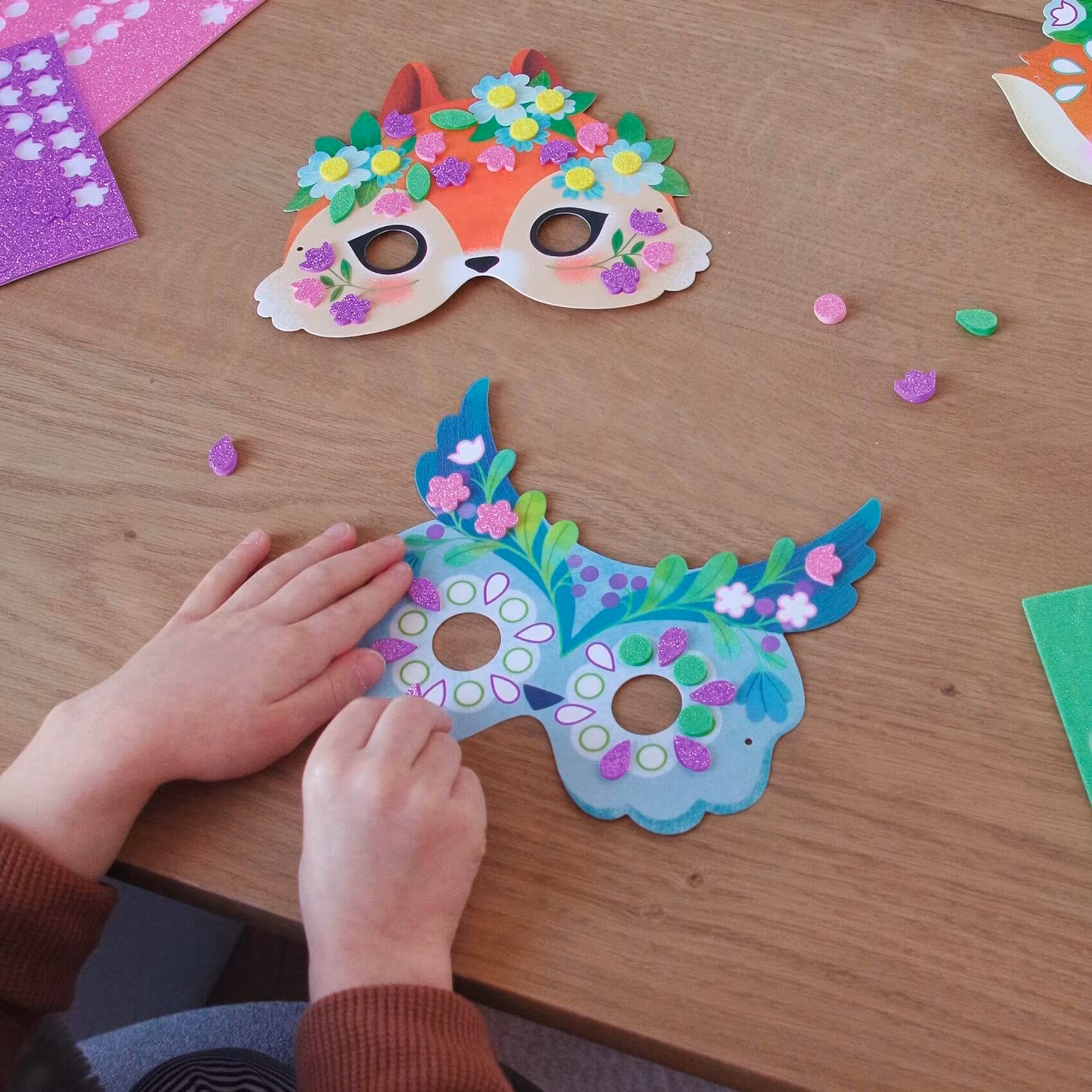 Dekorera djurmaskerna - Åtta masker att pynta