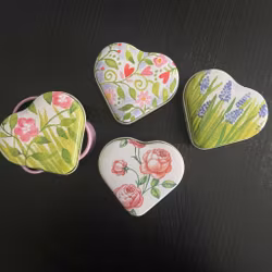 Små pillerburkar - Hjärtan (välj vilken du vill ha)