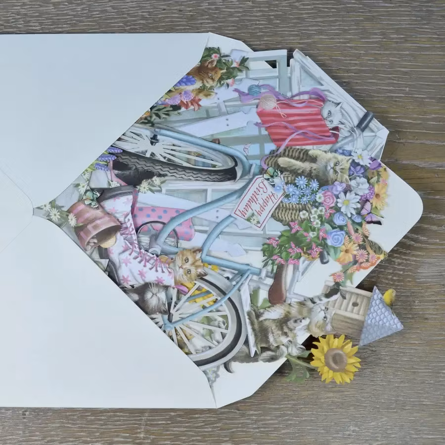 Magiskt gratulationskort - Kattungar vid cykeln (Fraktfritt)