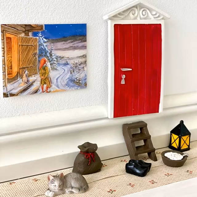 Fin dörr och tillbehör till Nisse