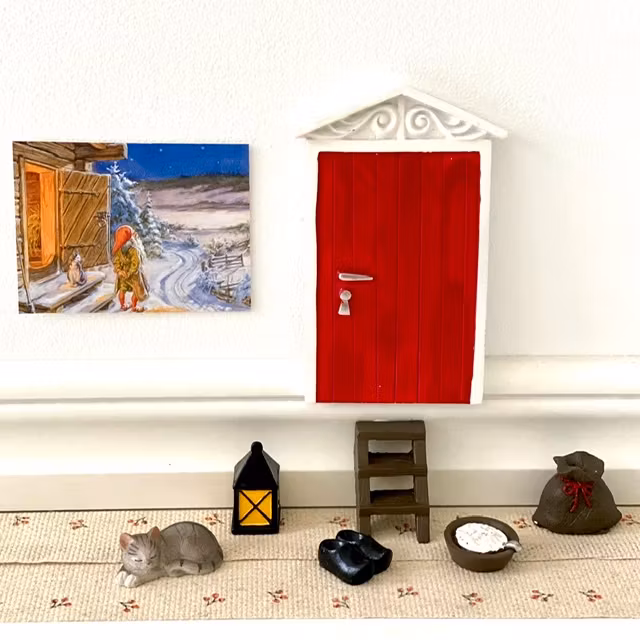 Fin dörr och tillbehör till Nisse