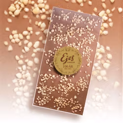 Ljus chokladkaka med karamell