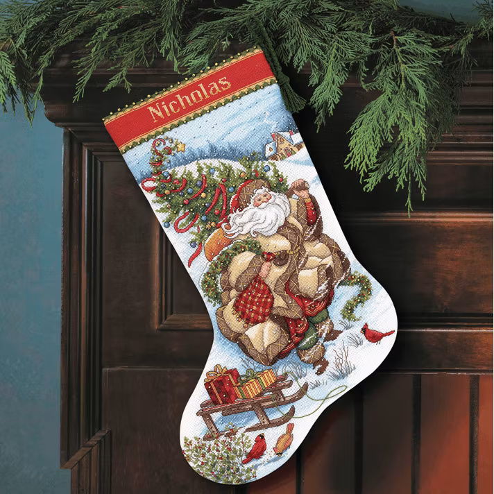 Dimensions Gold  - Santa's Journey Stocking