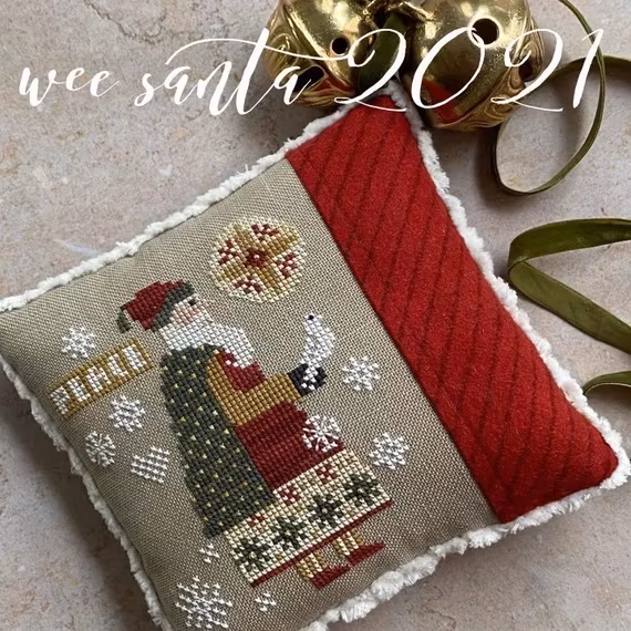 Wee Santa 2021 - Heart in Hand