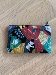 NECESSÄR L, Melodi svart Stig Lindberg - NY BILD KOMMER