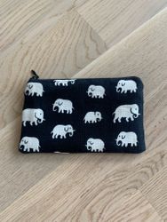 NECESSÄR M, Elefant svart, Svenskt Tenn - NY BILD KOMMER