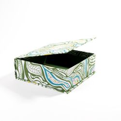 Box 200x200, Forest lake