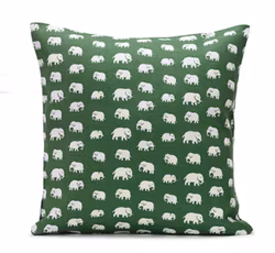 Kuddfodral Elefant, grön - Svenskt Tenn