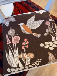 PINNSTOL - klädd sits