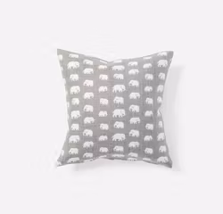 Kuddfodral Elefant, varmgrå - Svenskt Tenn