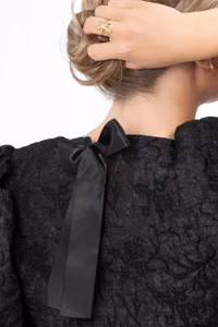 CAPRI BELORA BLOUSE BLACK