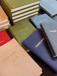 SysterYster - präglad, sydd notebook A6