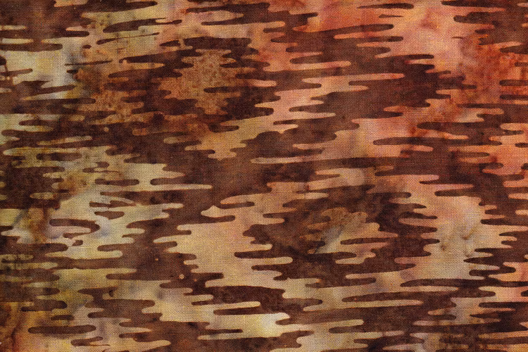 Mörkbrun med ljusbrunt och grönt tryck