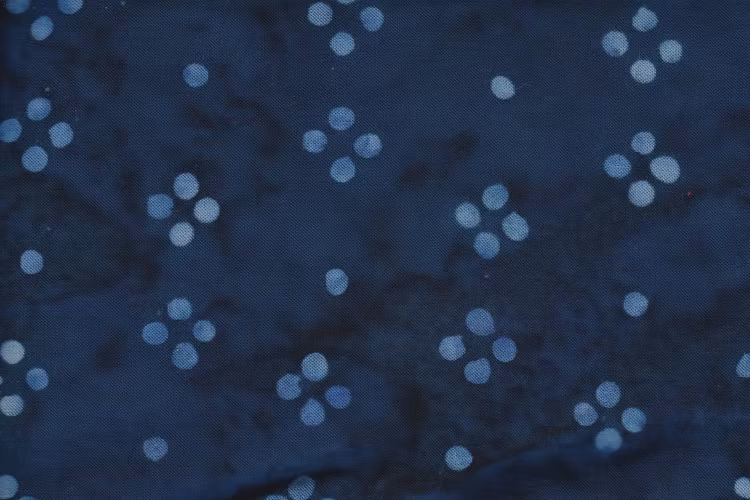 Stuvbit 1.20  m x 1.35 m. Blå med tryck. Viskos. 130 cm bred