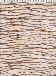 Off white med brungröna våglinjer. Batik från Bali