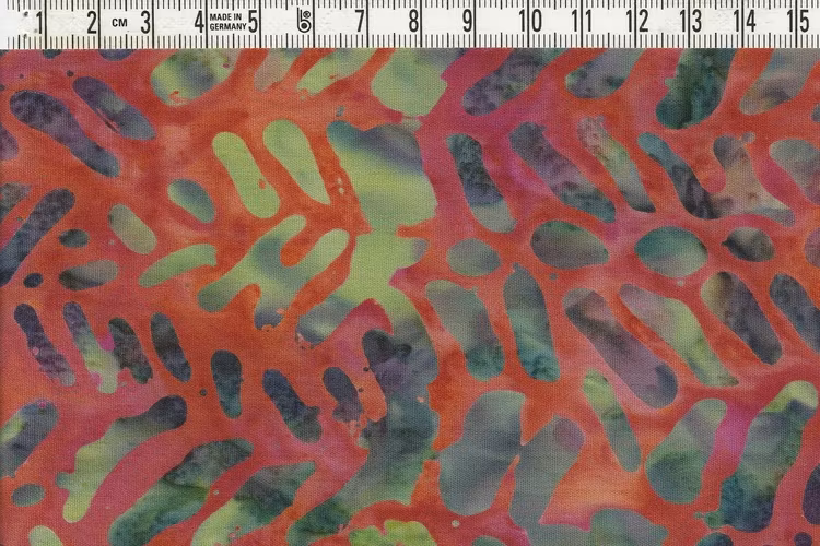 Rödflammig botten med intressant mönster.  Bomullsbatik