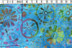 Blåflammigt och helt underbart. Batik bomull 110 cm