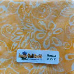 Charm Pack Sahara Sunset. 20 st.  10 olika tyger. 5x5 inch