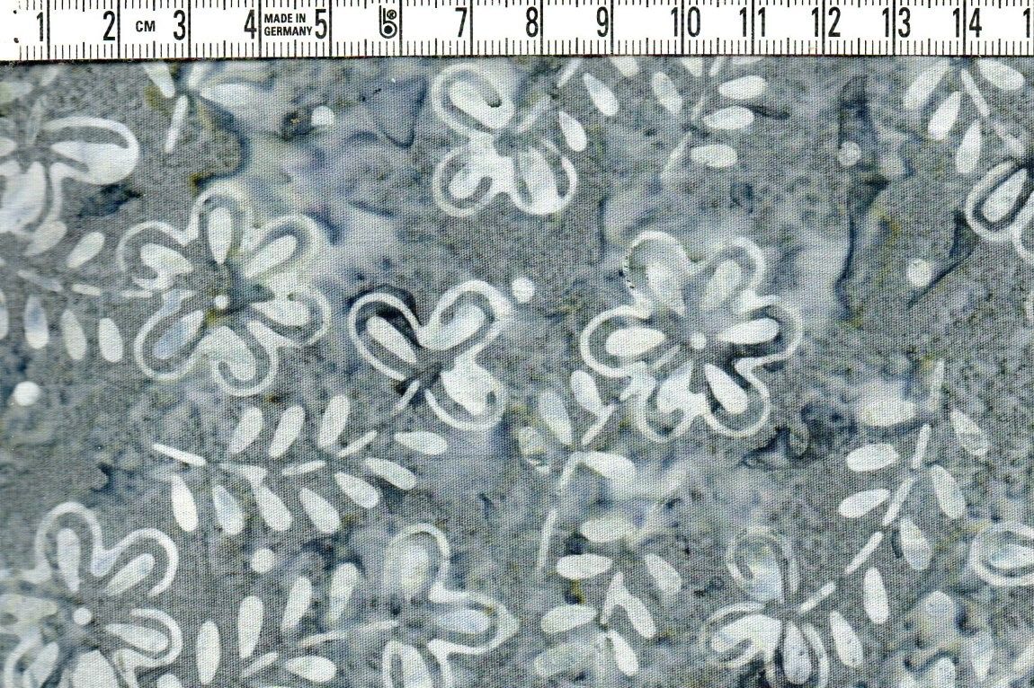 Grått och ljusgrått. blommor och blad. Batik bomull 110 cm