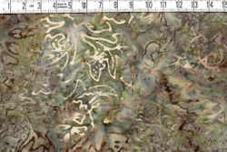 Grön-brun-beige & tätt växtmotiv. Batik bomull 110 cm