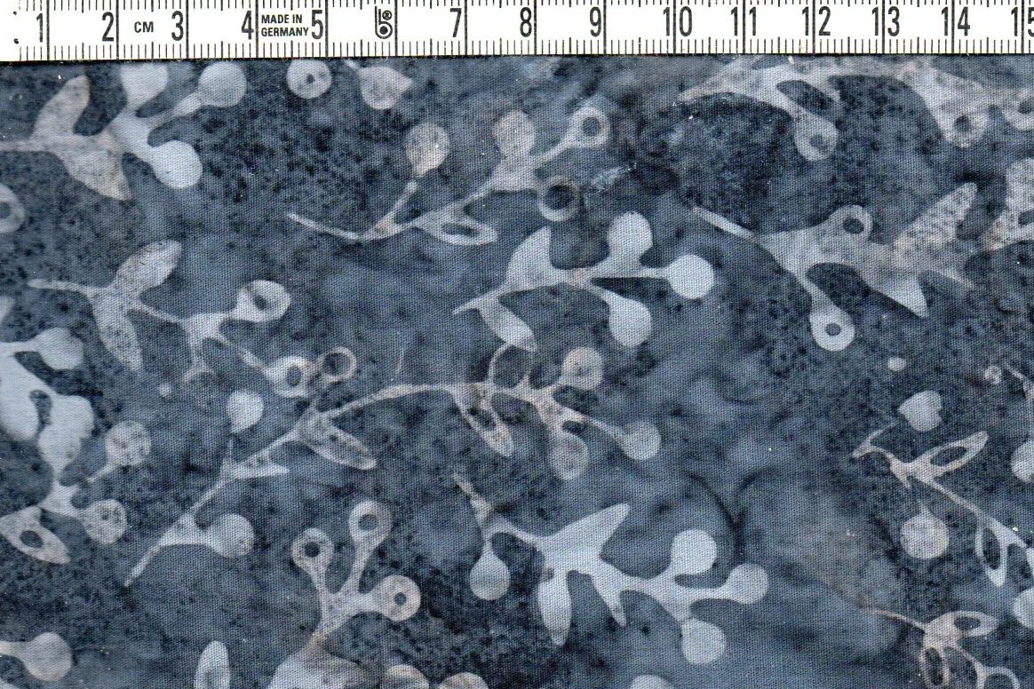 Midnight Special serien 20 tyger. Batik bomull 110 cm