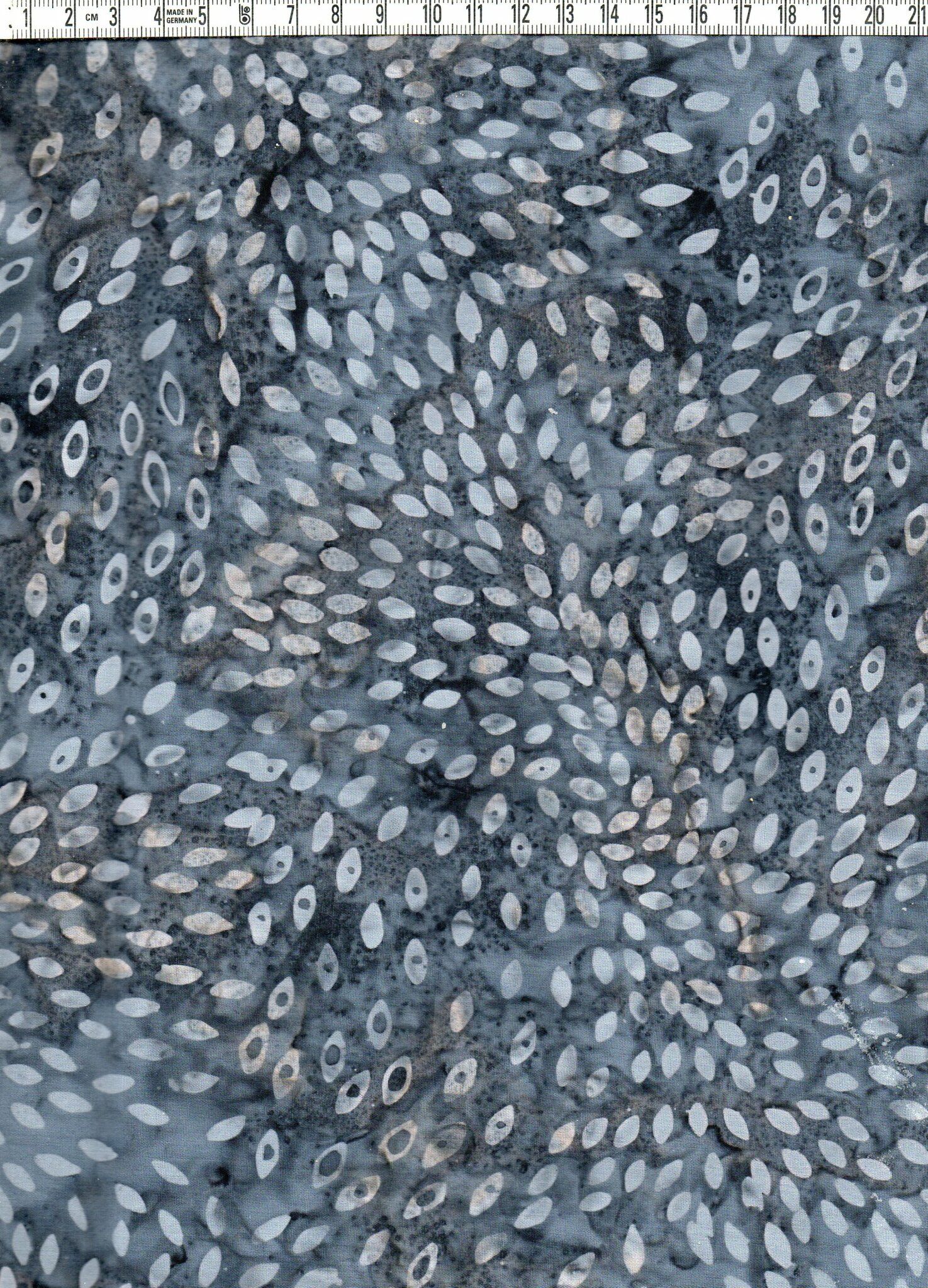 Midnight Special serien 20 tyger. Batik bomull 110 cm